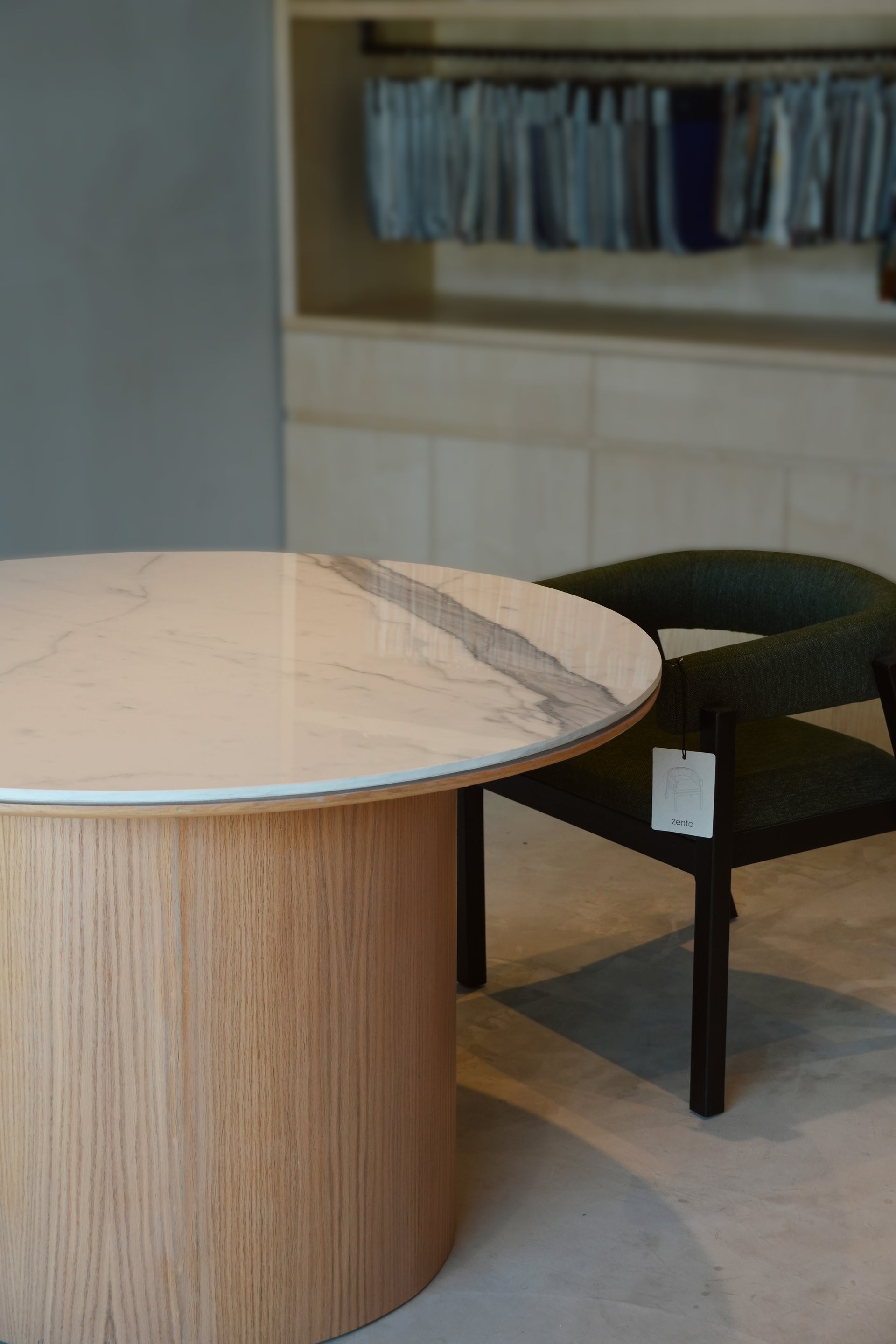 Mesa de comedor Reina